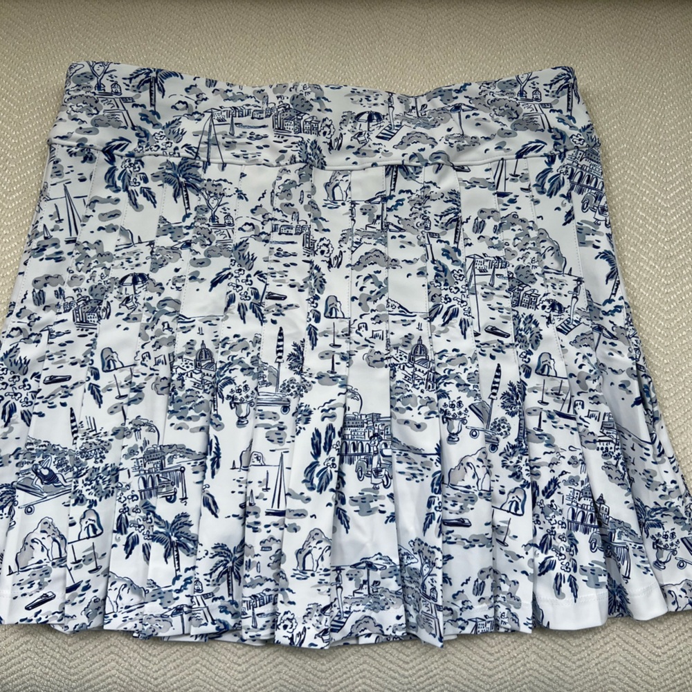 Smith & Quinn Gwen golf skirt sz M-“on Holiday” print